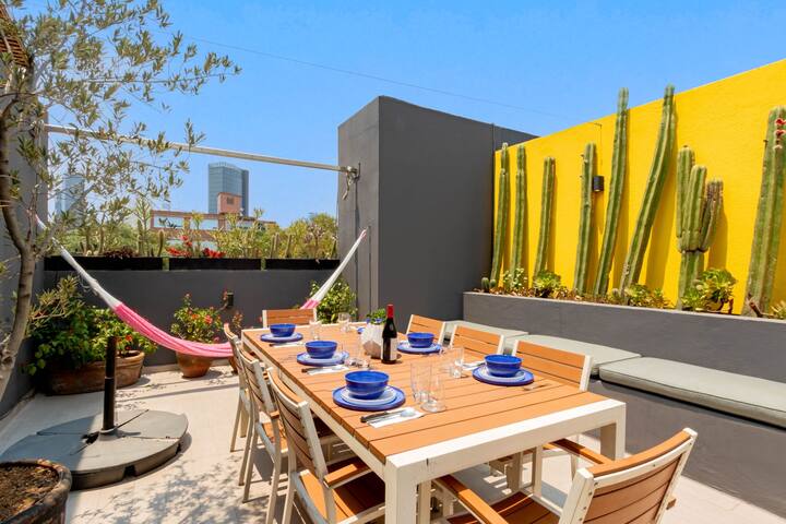 Luxury 3BR Apartment w/ Private Rooftop & Terrace