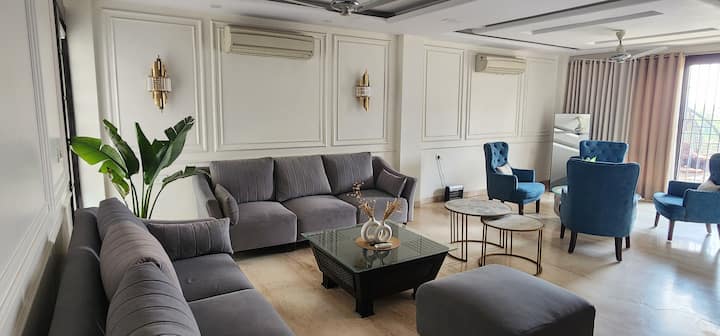 Ig: Sawanstays : 4bhk, Modern-luxury With Terrace. - Delhi
