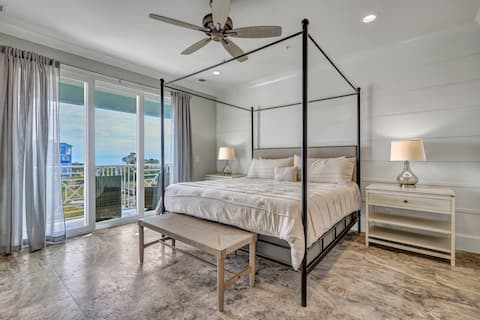 Architectural Masterpiece - Esthetic Stays