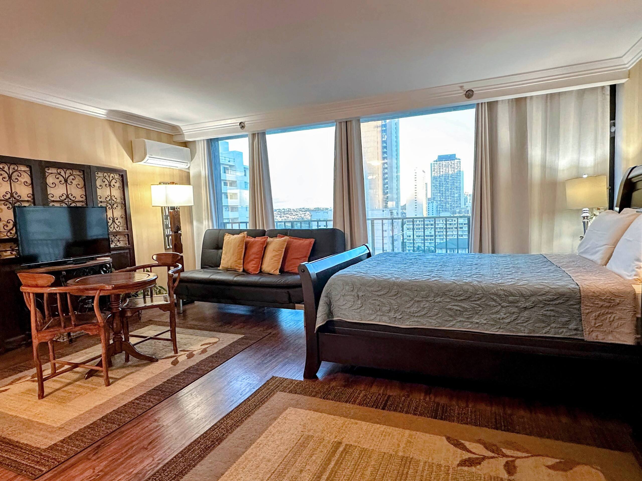 Queen Studio on 16th floor! - Image 14