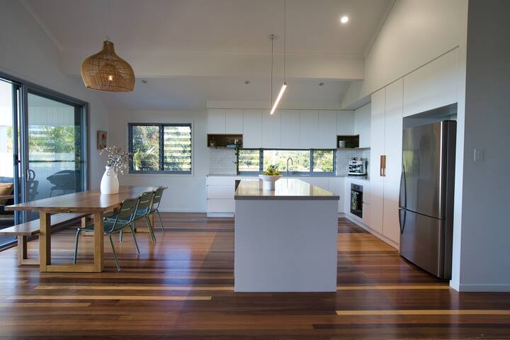 La Mer Peregian (Nature views, Walk to village) gallery image 5