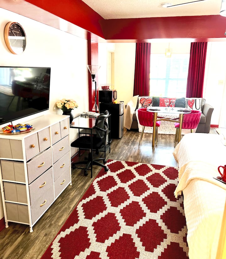 Romantic Roomw/ Jettub
•Heartoftupelo
Condo3guests - Tupelo, MS
