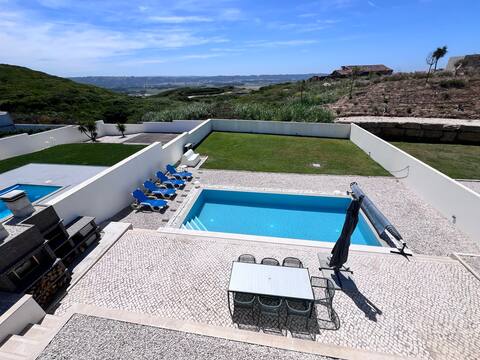 Luxury Villa, Ocean & Valley View, Heated Pool