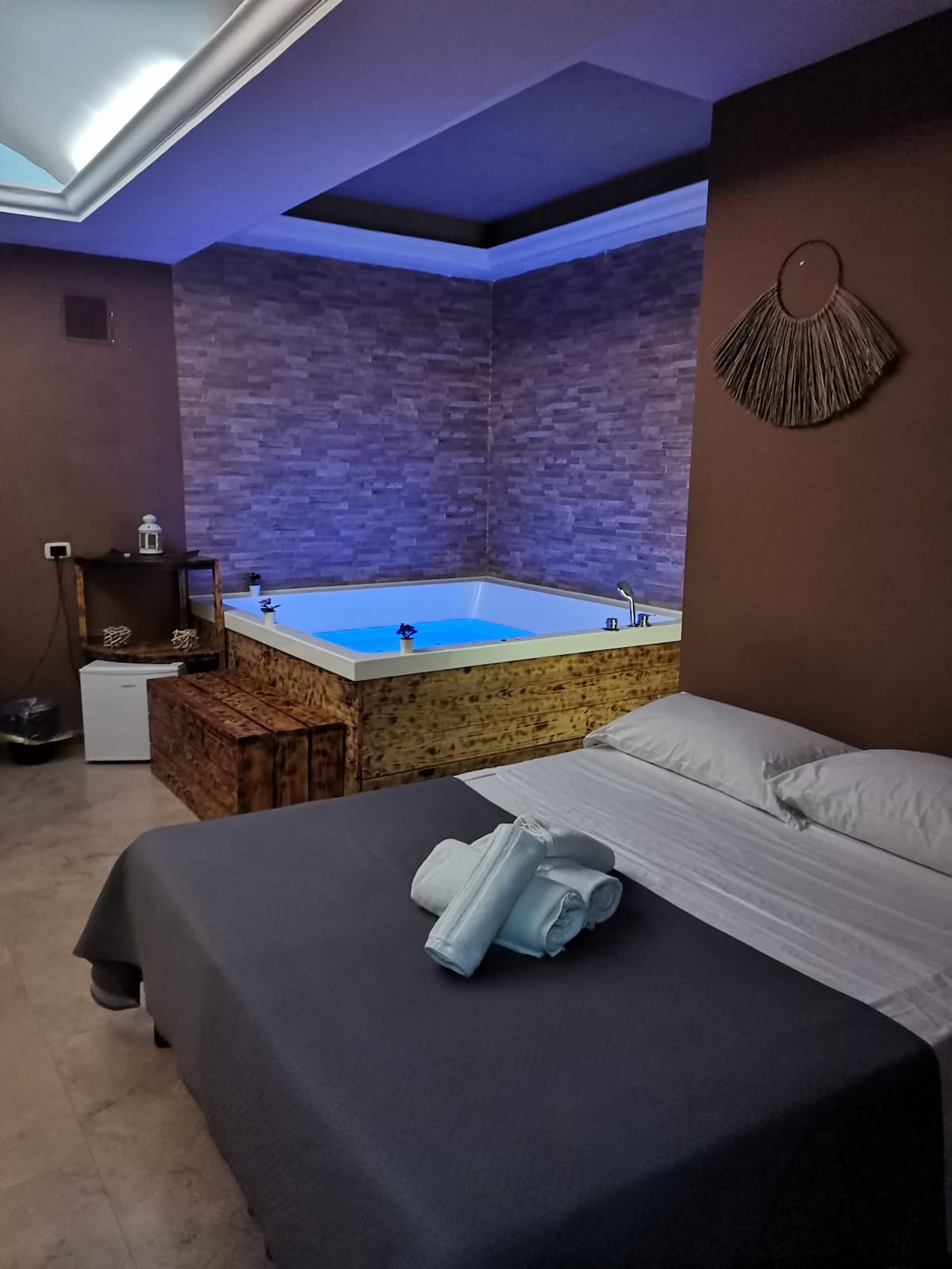 Spálňa s mini bazénom 2 x 2 m