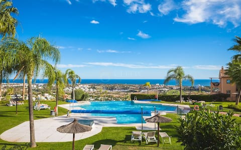 Elegant apartment - stunning sea view- Cifuentes