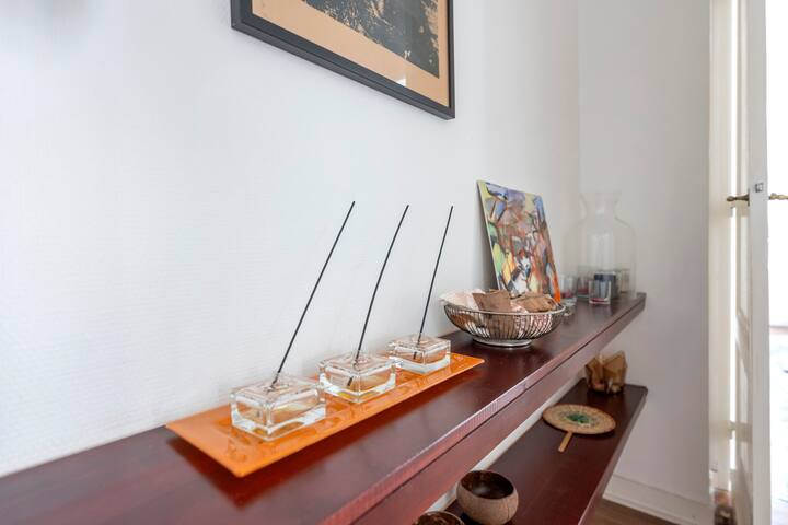 Place du Palais – Centre historique – Grand balcon gallery image 5