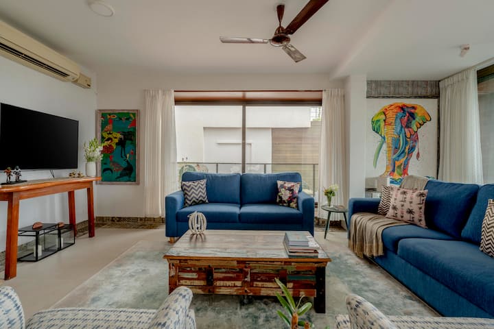 Living room image 5