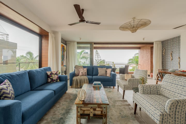 Living room image 3