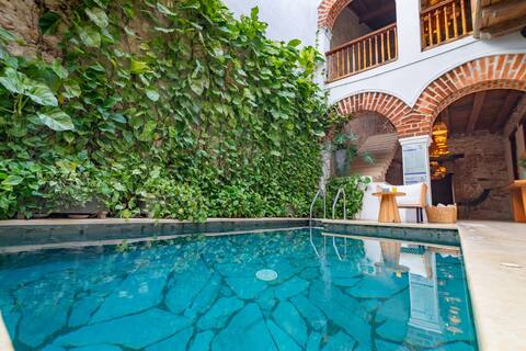 Voilá Getsemani. Colonial Mansion with 15 rooms