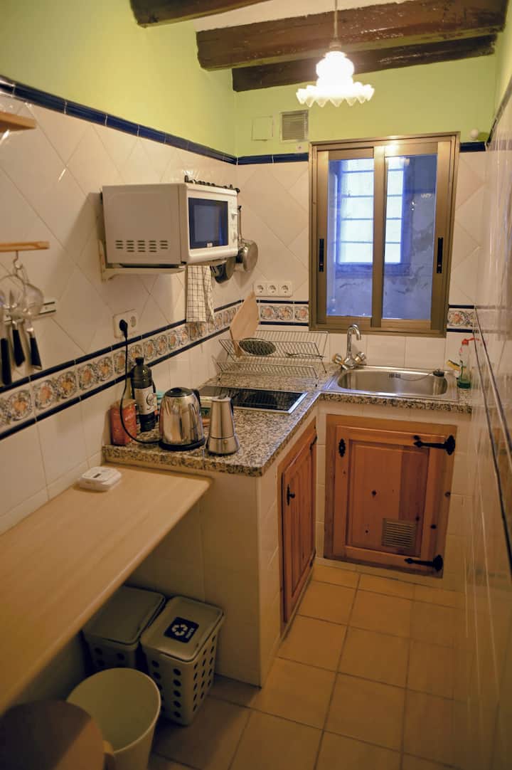 Cute Apartment Available For Short Stay - Real Monasterio Cisterciense de Santa María de Poblet