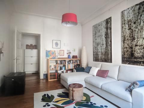 Annonce Airbnb populaire: Cozy & arty apartment à Strasbourg