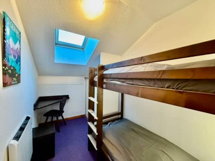 غرفة النوم 2