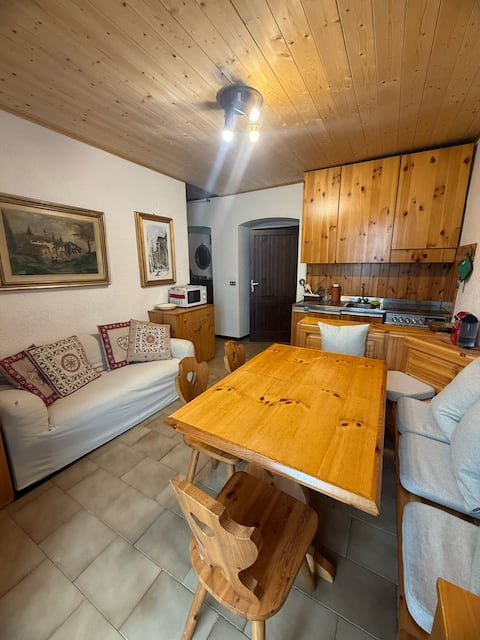 Top performing Airbnb: APARTMENT IN PINZOLO in Pinzolo