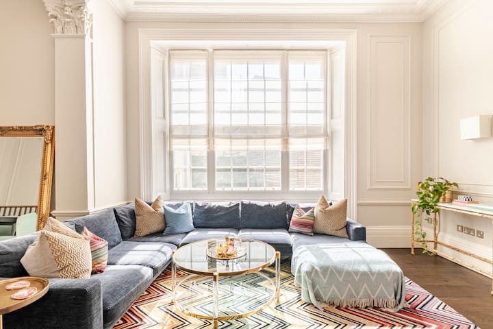 £12 million Buckingham Palace duplex with garden