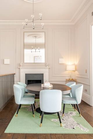 £12 million Buckingham Palace duplex with garden gallery image 2