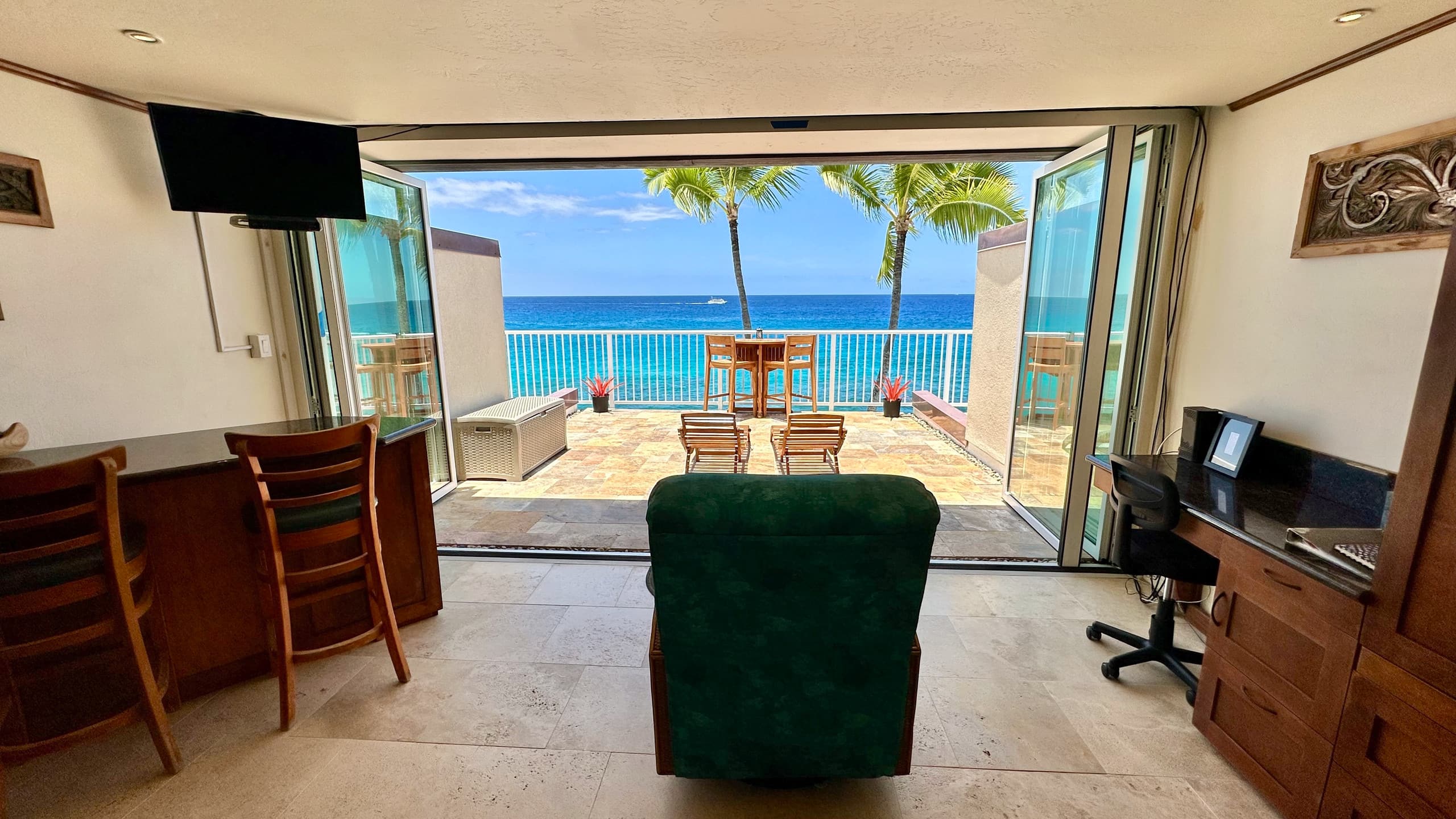 Condo in Kailua-Kona · ★4.93 · Studio · 2 beds · 1 bath - Image 7