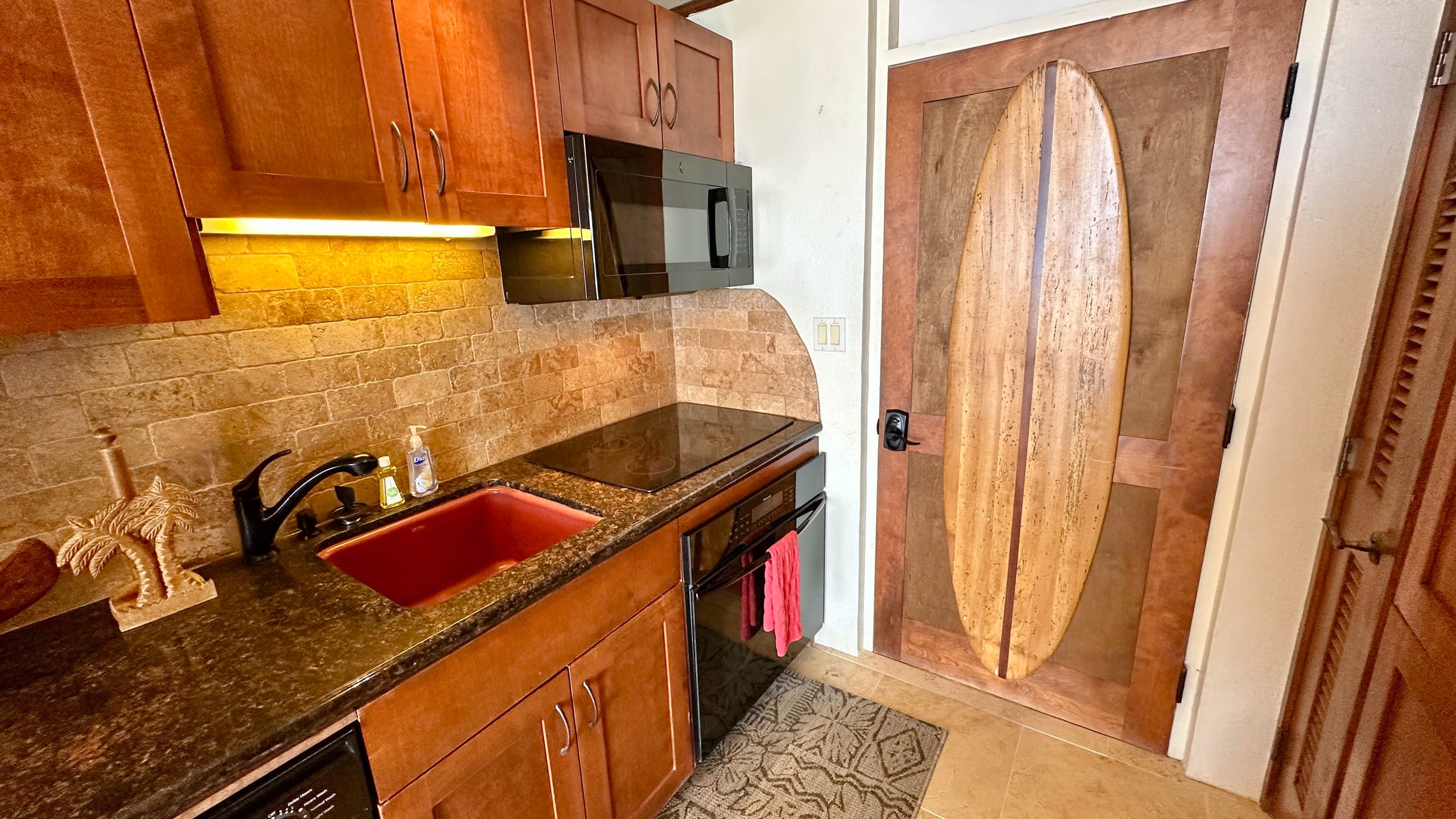 Condo in Kailua-Kona · ★4.93 · Studio · 2 beds · 1 bath - Image 43