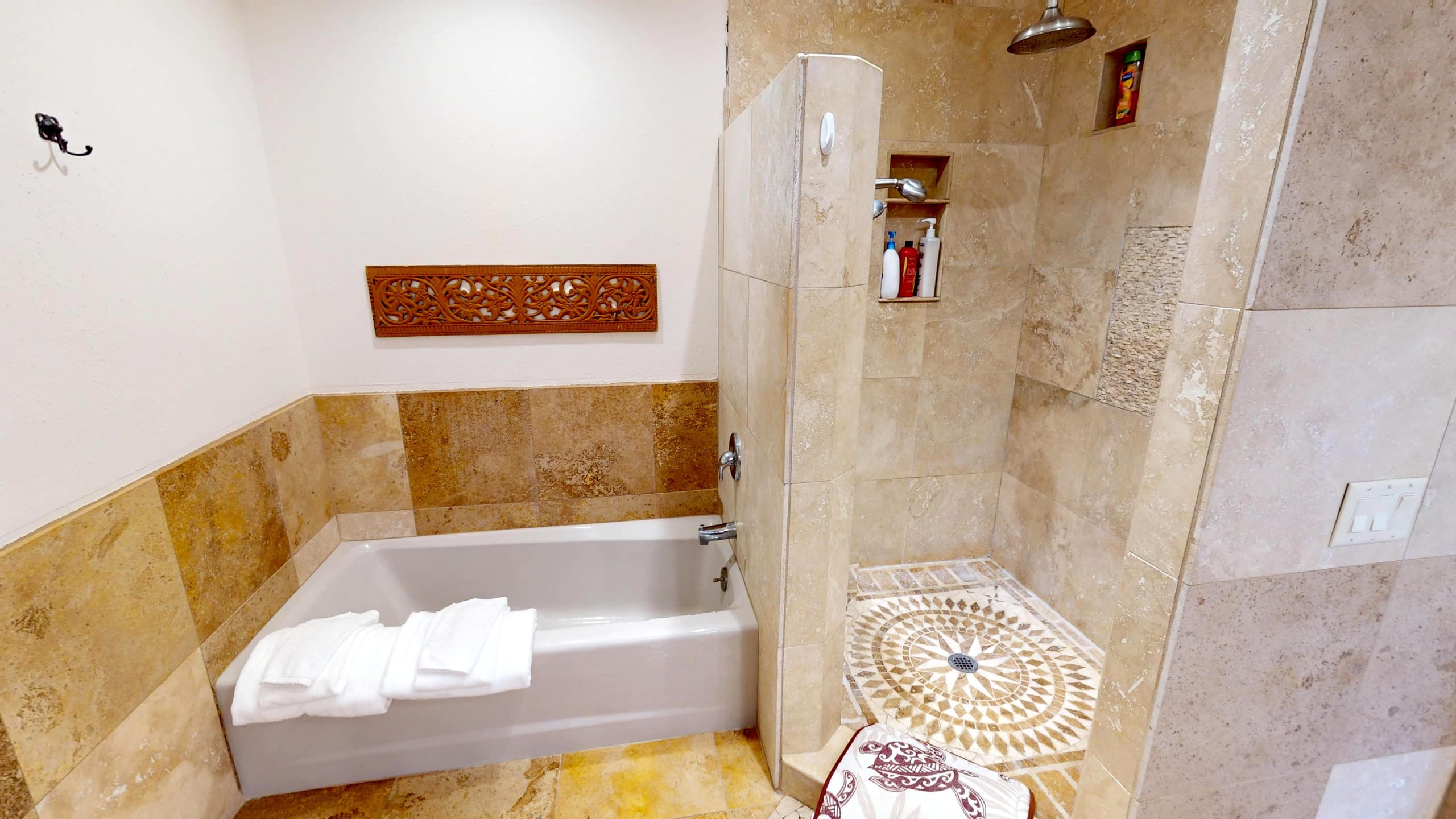 Home in Kailua-Kona · ★4.96 · 3 bedrooms · 4 beds · 2 private baths - Image 52