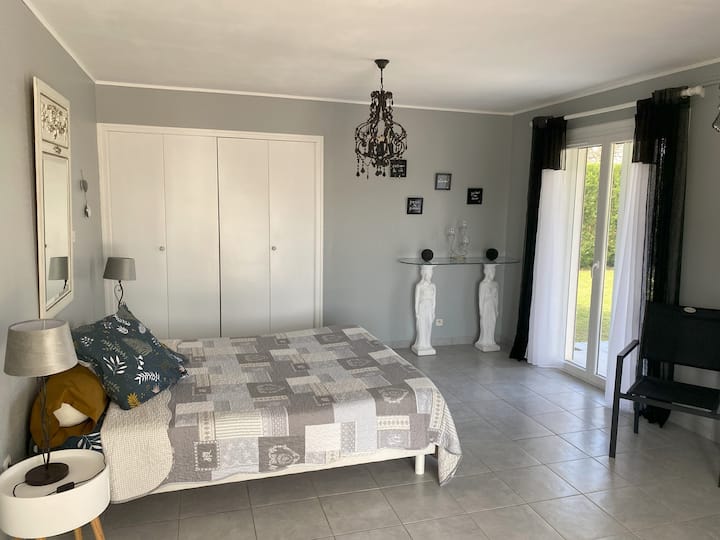 საძინებელი 2