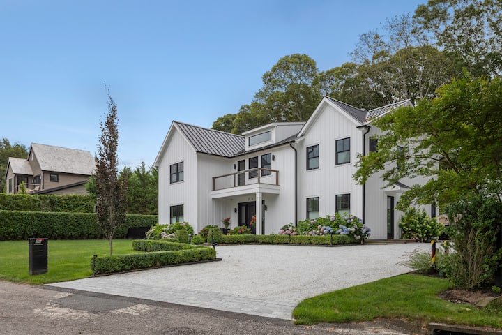 Beautiful Modern 5 Bdrm Home In The Hamptons - Les Hamptons, NY