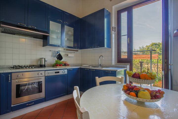 Villa Bellesi – Sweet Dreams in Florence gallery image 3