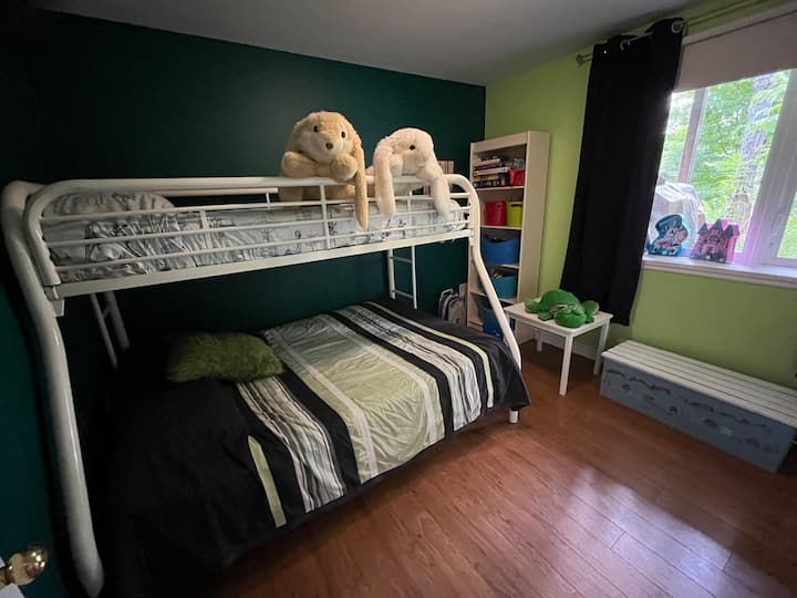 საძინებელი 4