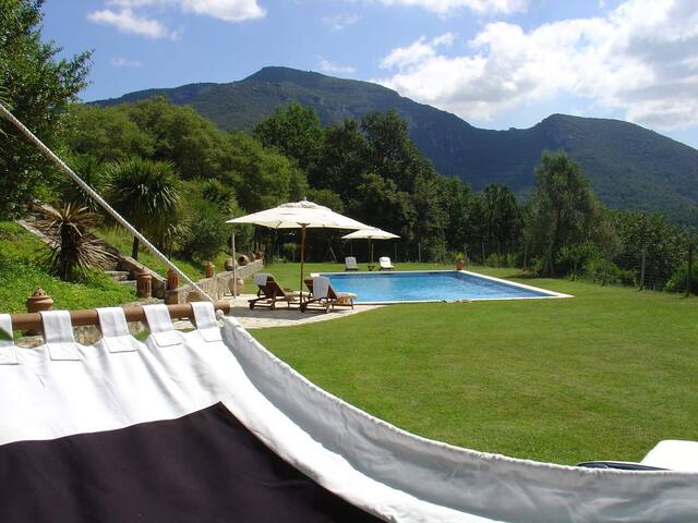 Can Serola. Beautiful 8 bedroom vacation home gallery image 2