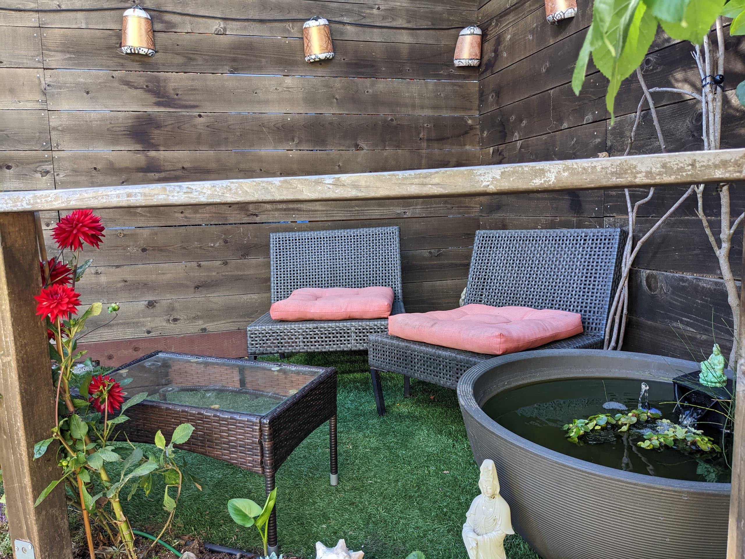 Artist's garden retreat and spa - Image 50