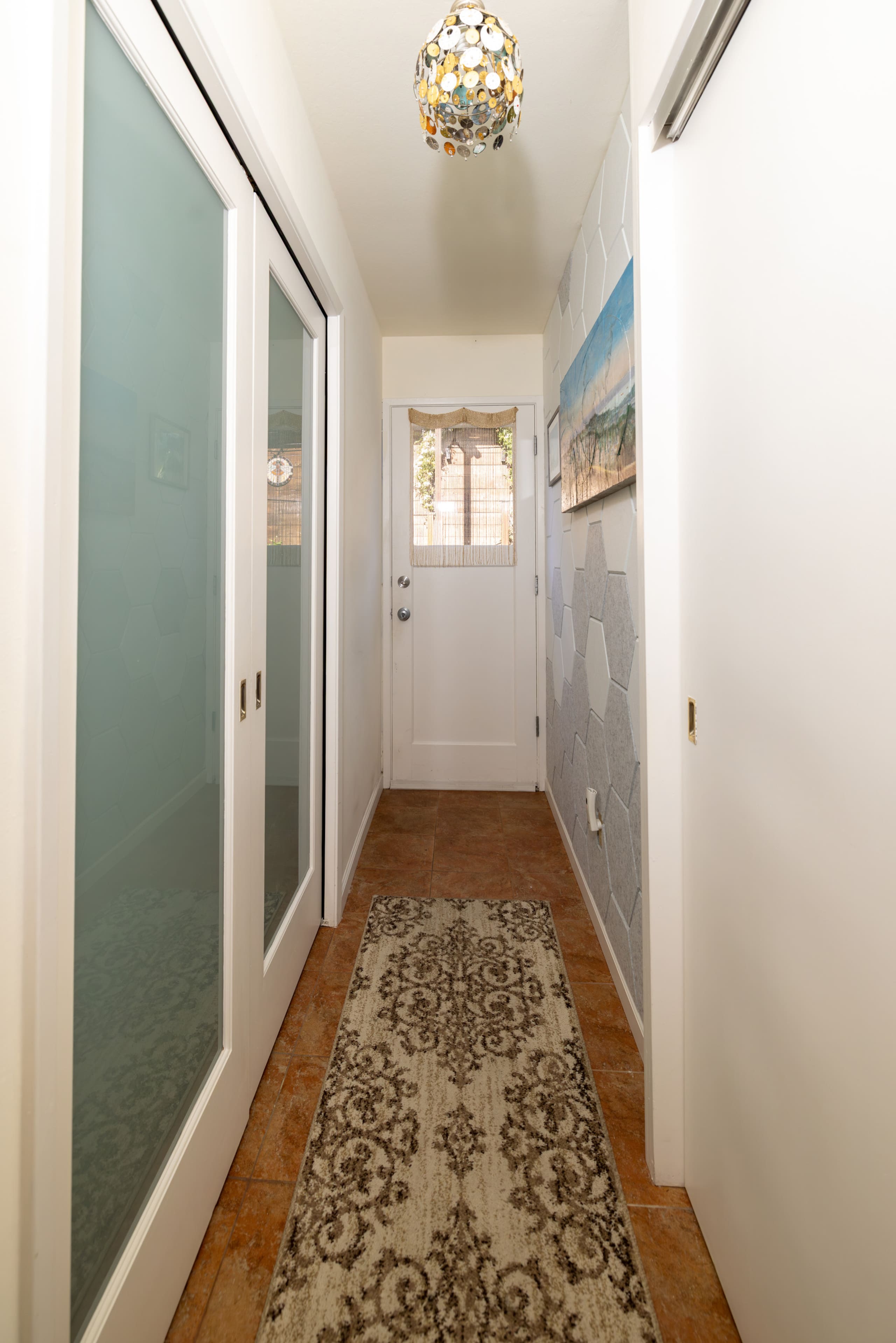Artist's garden retreat and spa - Image 38