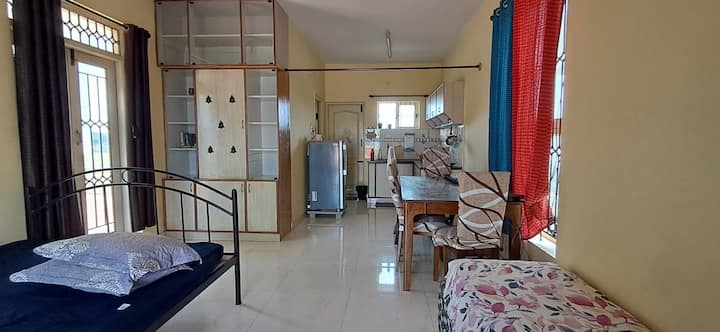 New Studio Pad With Basic Facilities & Warmth - Bengaluru