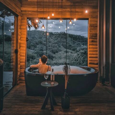 Cabana Barn | View Linda, Hydro and Private Sauna