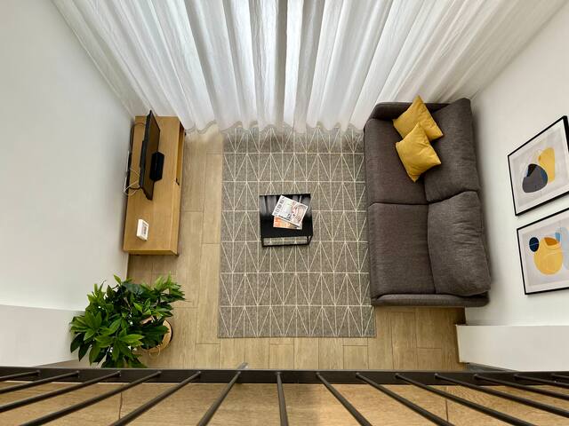 PLZ – Stunning Duplex close to Plaza España