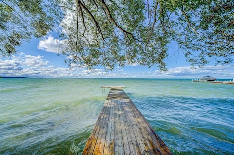 Waterfront Cottage-Sauna, Dock, 4-bed, 4 Parking