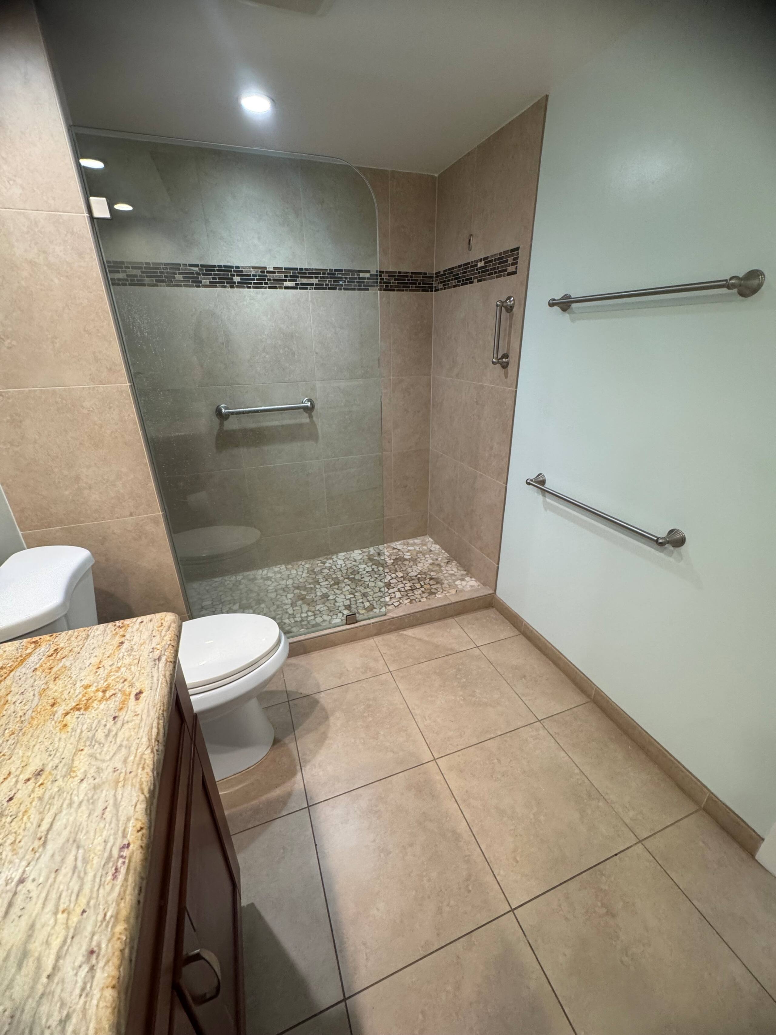 Condo in Lahaina · ★4.98 · Studio · 1 bed · 1 private bath - Image 35