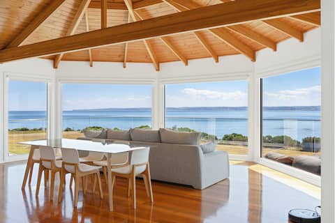 Seaside Sanctuary : Pool Spa & Beach