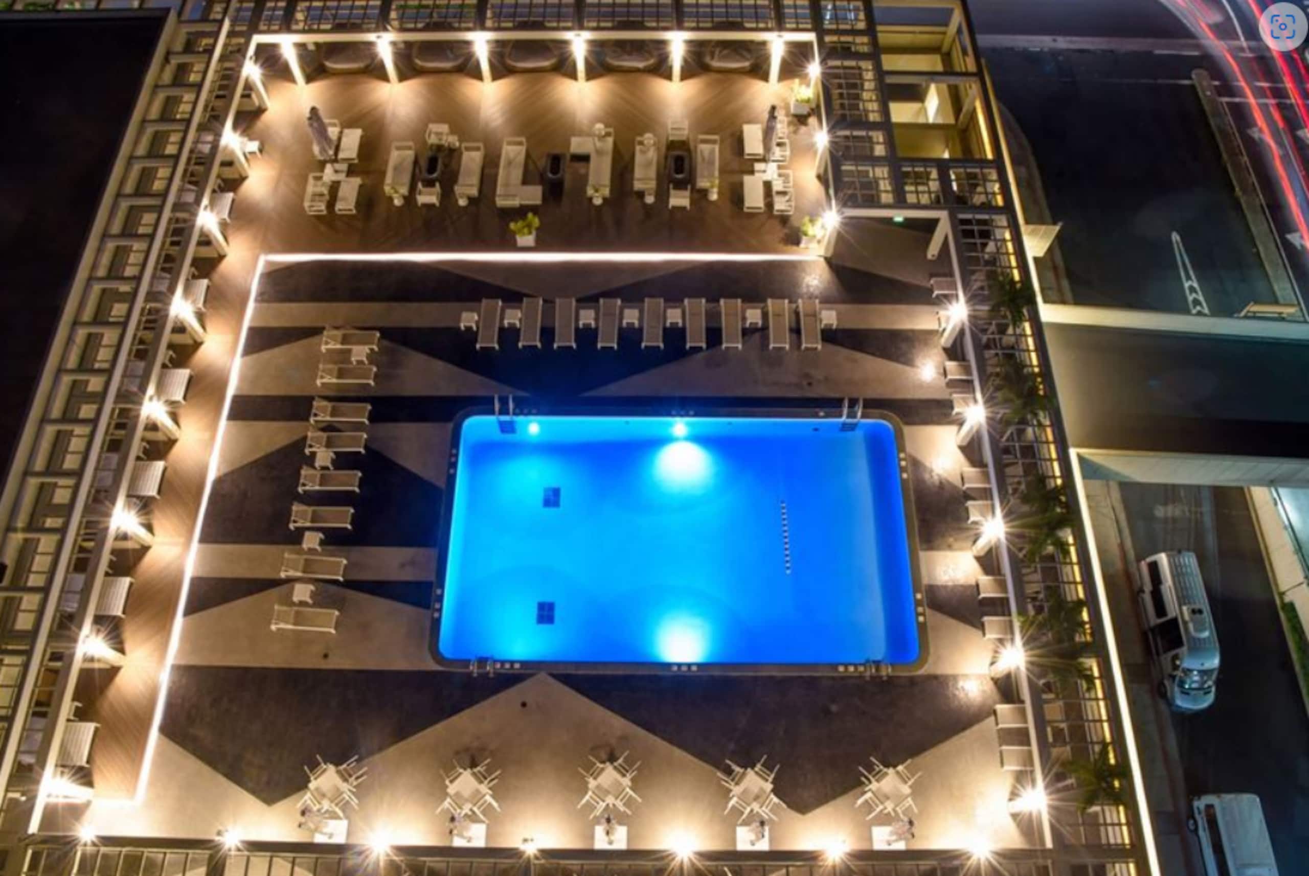 Condo in Honolulu · ★4.81 · 1 bedroom · 1 bed · 1 private bath - Image 16