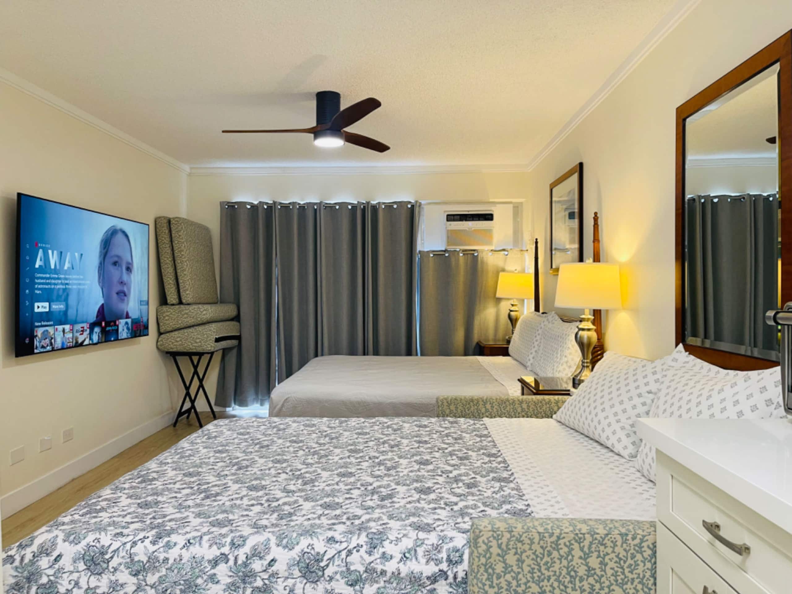 Condo in Honolulu · ★4.94 · 1 bedroom · 2 beds · 1 private bath - Image 11