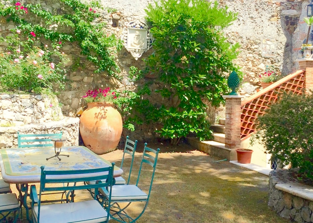 Villa Tiglio — view 2
