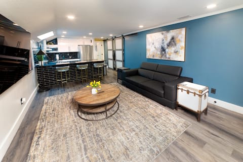 Luxurious City Center! 20 min Disney /15 Universal