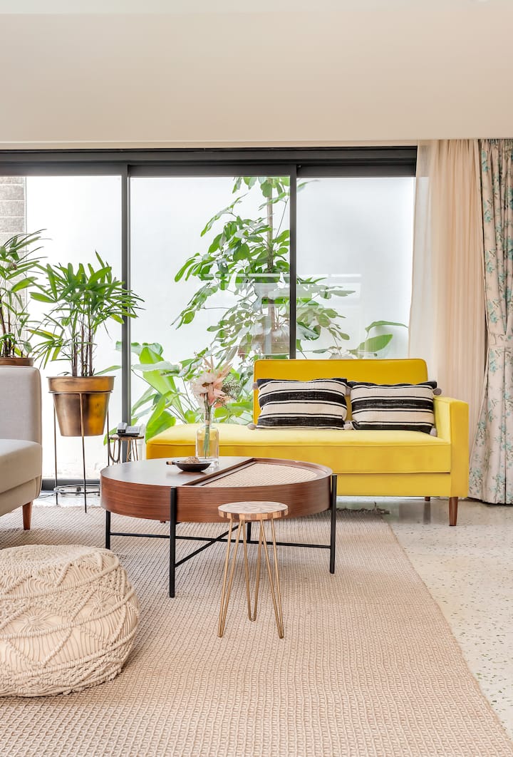Living room image 2