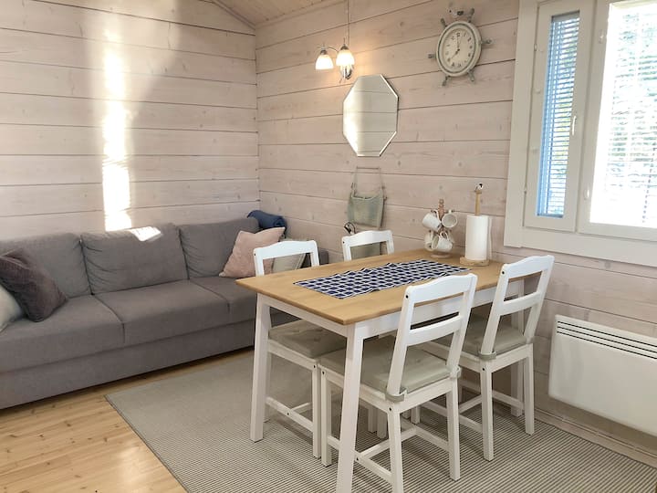 Charming Cottage By The Lake - Finland