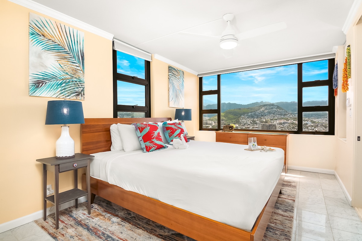 在配备加大双人床的卧室里睡个好觉。