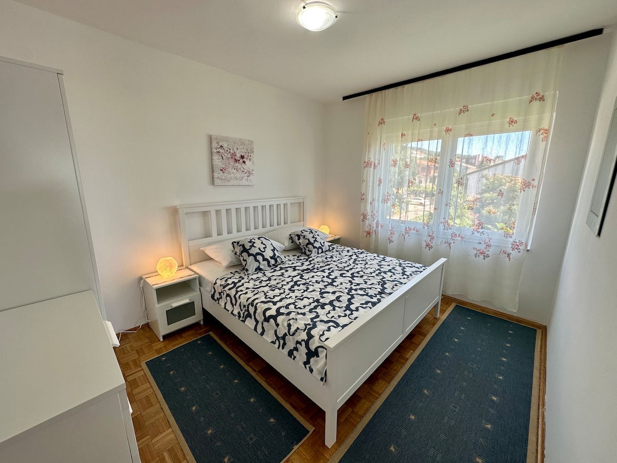Apartman Mona 1