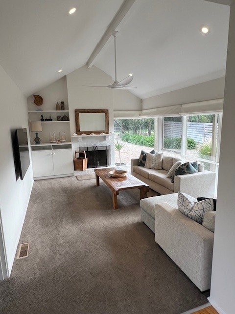 Propiedad de Airbnb exitosa: Ocean Waves Pool House. Heated pool on back beach. en Blairgowrie