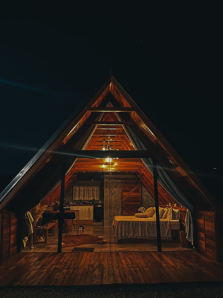 Cabin with incredible view of Mantiqueira Mountain.