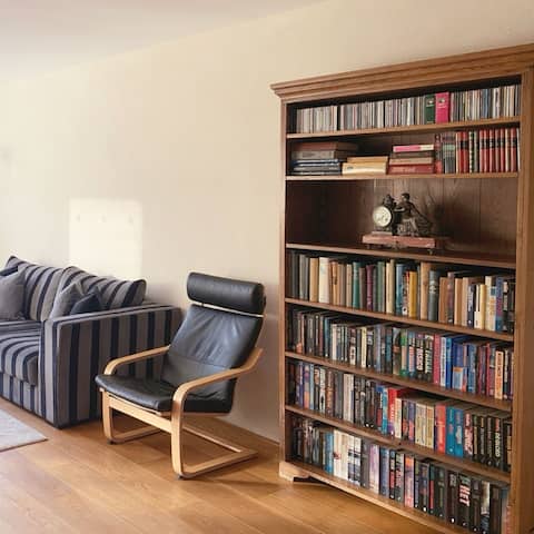 KeyCityApt Near Amsterdam Breakfast Included