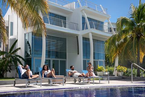 Luxury 5-bedroom Contemporary Caribbean Home