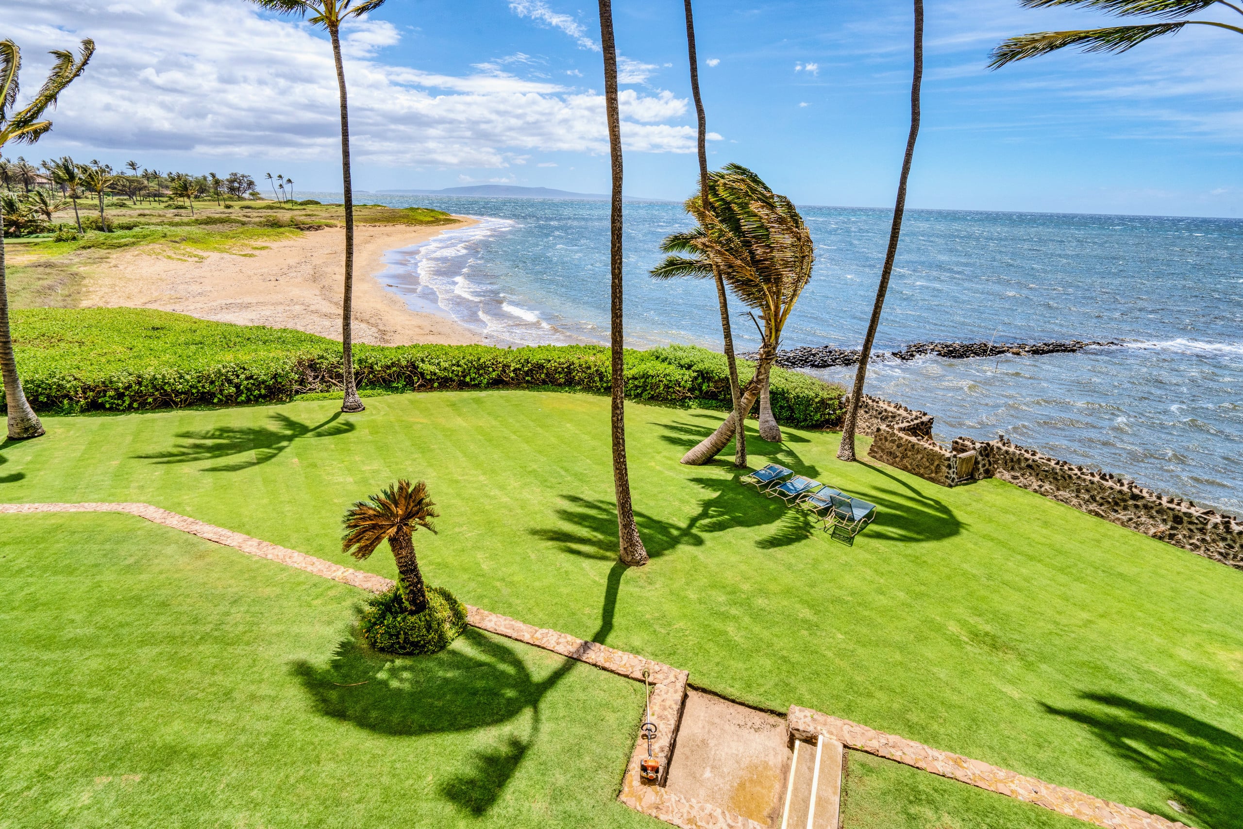 Condo in Kihei · ★4.77 · 1 bedroom · 2 beds · 1 bath - Image 28