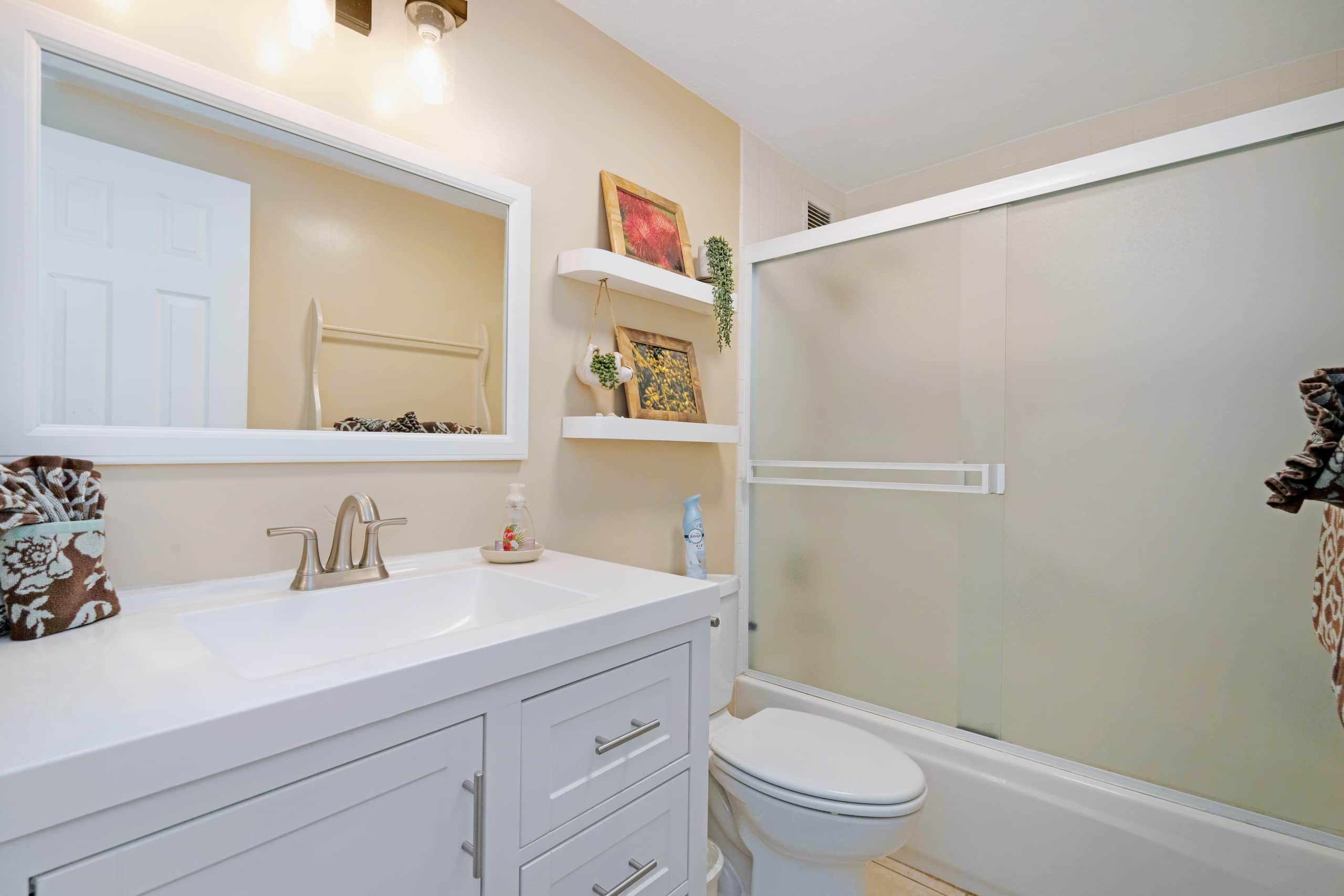 Condo in Kihei · ★4.77 · 1 bedroom · 2 beds · 1 bath - Image 19