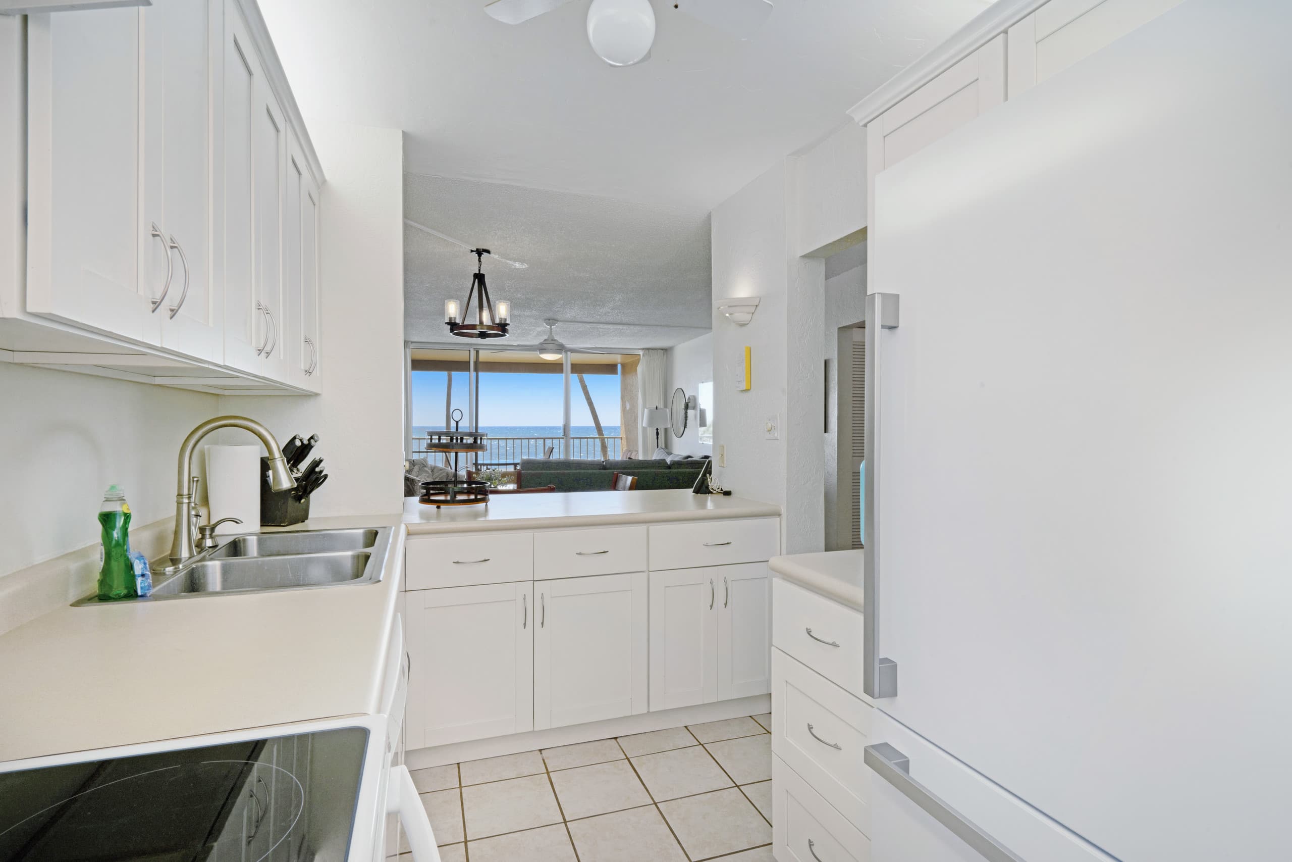 Condo in Kihei · ★4.77 · 1 bedroom · 2 beds · 1 bath - Image 12